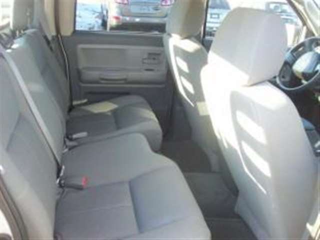 2006 Dodge Dakota SLT 4dr Quad Cab 4WD SB